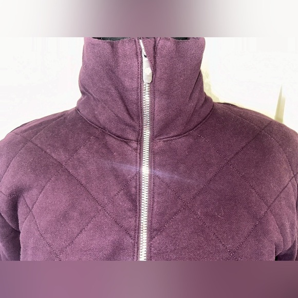 Gently used women’s Lululemon color sweater size small - Picture 4 of 6